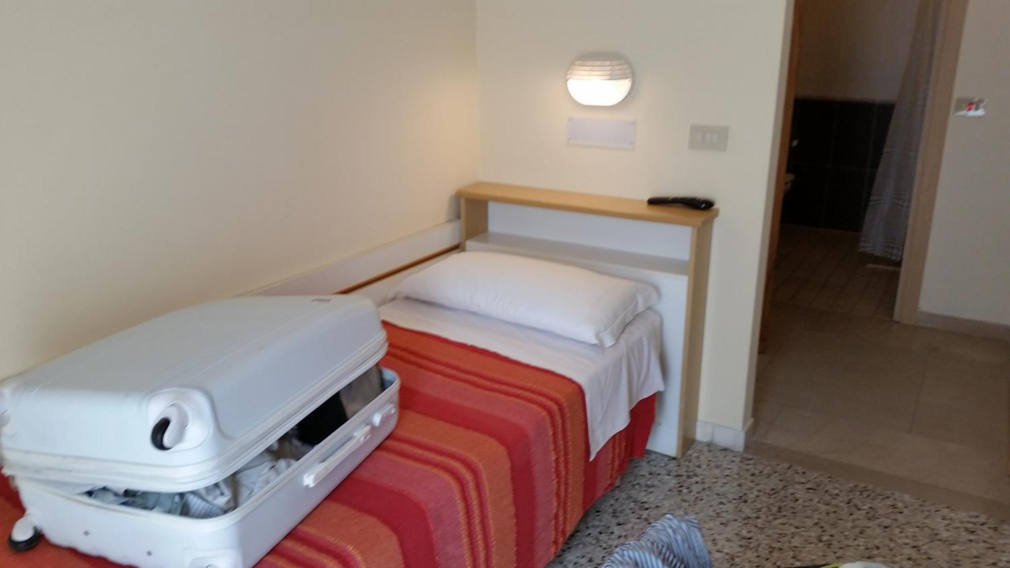Hotel Tosi Риччоне Екстер'єр фото