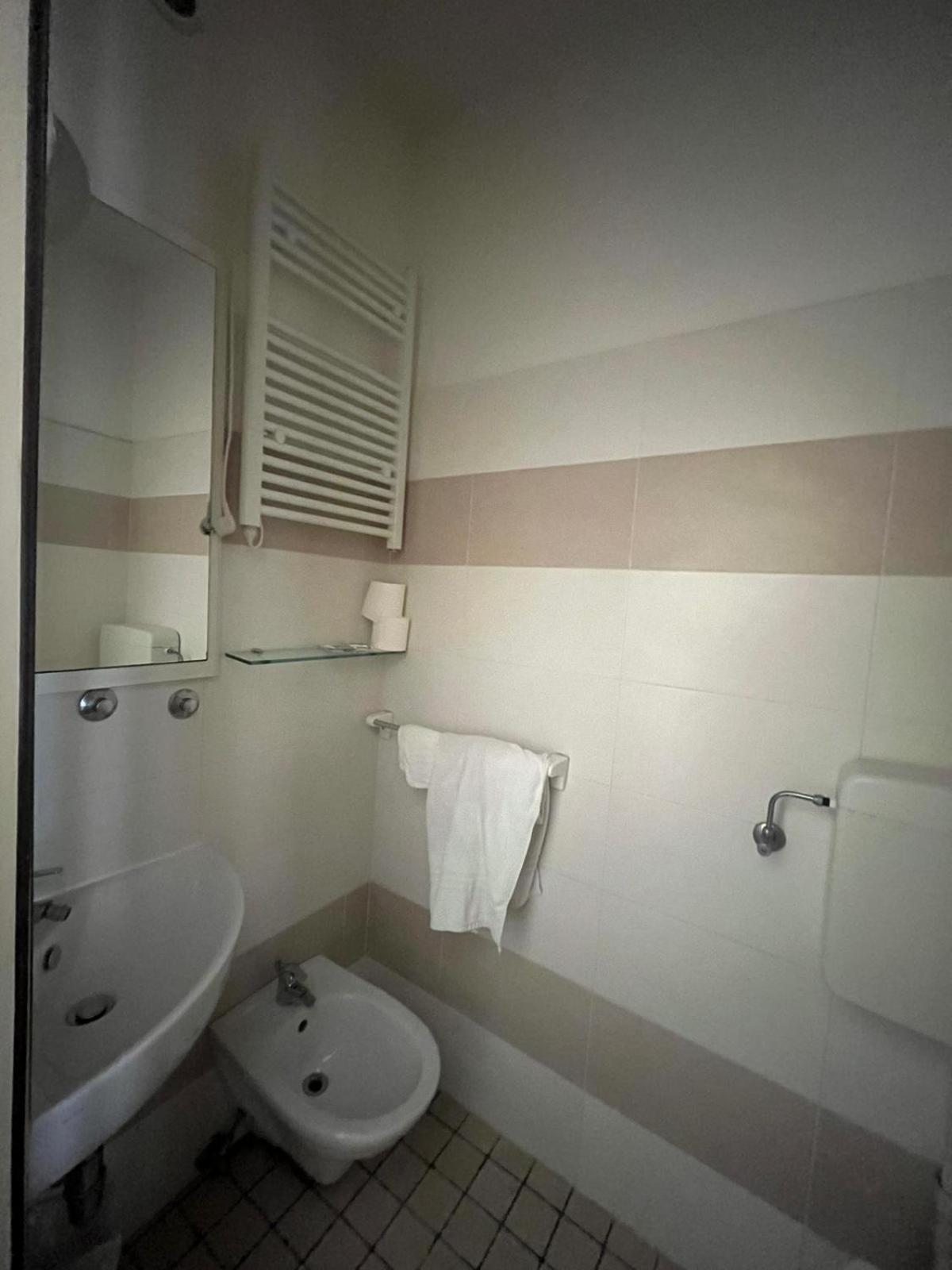 Hotel Tosi Риччоне Номер фото